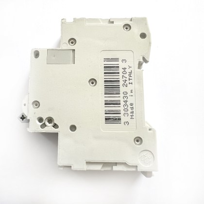 Schneider Electric C60H 24704 B32 32A 32 Amp MCB Circuit Breaker Type B